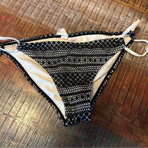 Stylish Black and White Bikini Bottom